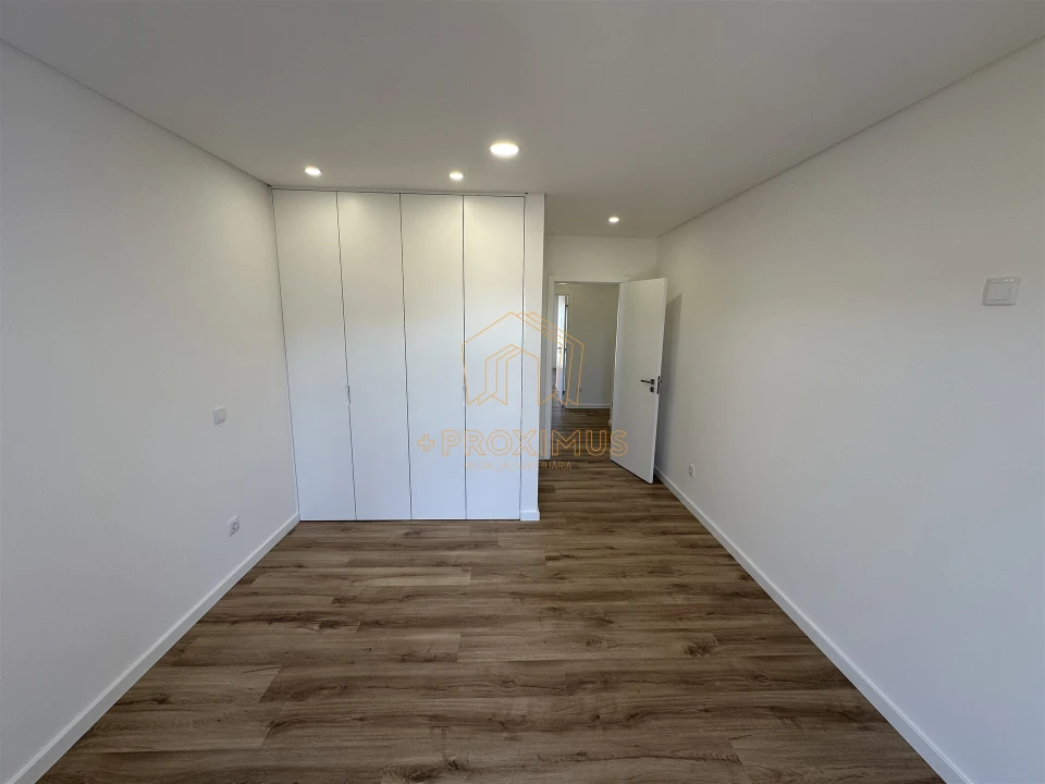 Apartamento T4 para Venda em Buarcos Foto 18