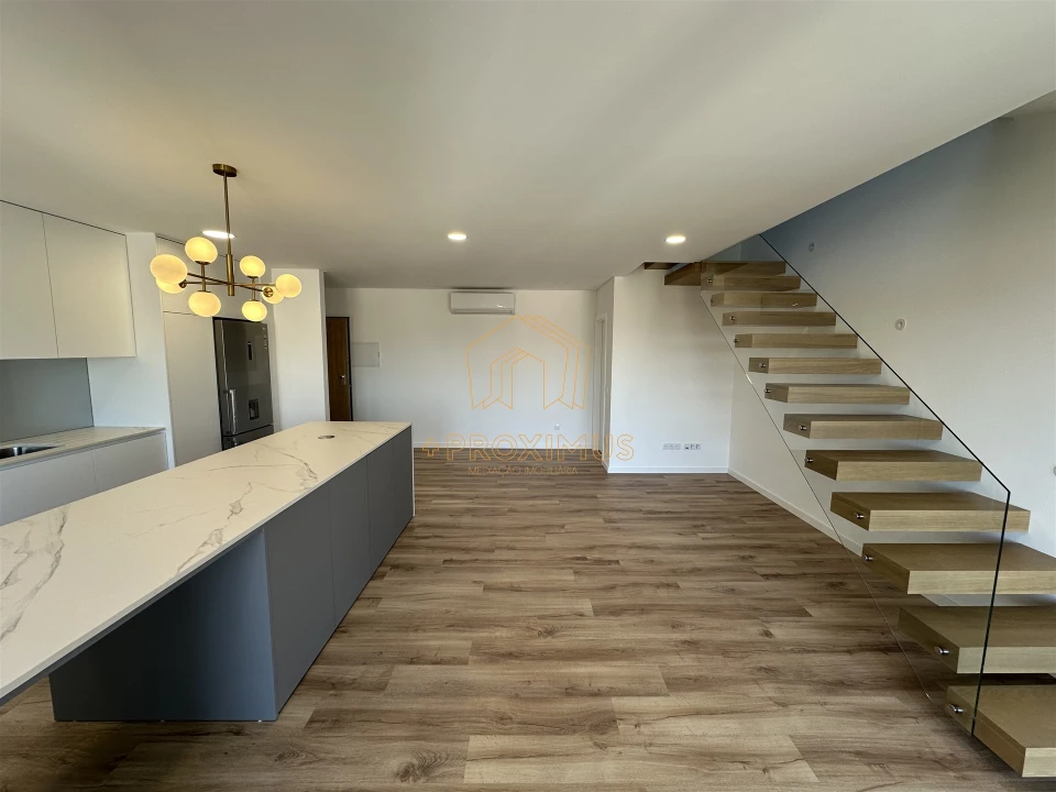 Apartamento T4 para Venda em Buarcos Foto 8