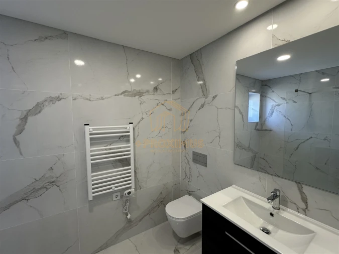 Apartamento T4 para Venda em Buarcos Foto 16
