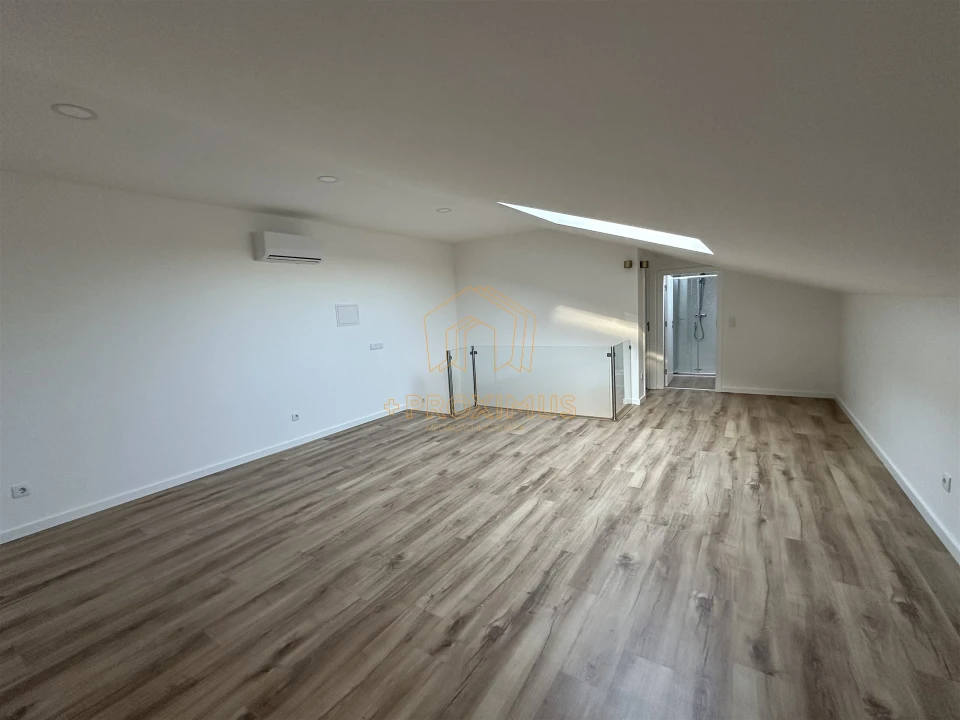 Apartamento T4 para Venda em Buarcos Foto 20