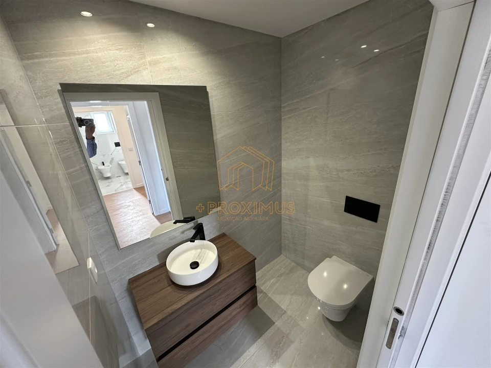 Apartamento T5 para Venda em Buarcos Foto 10