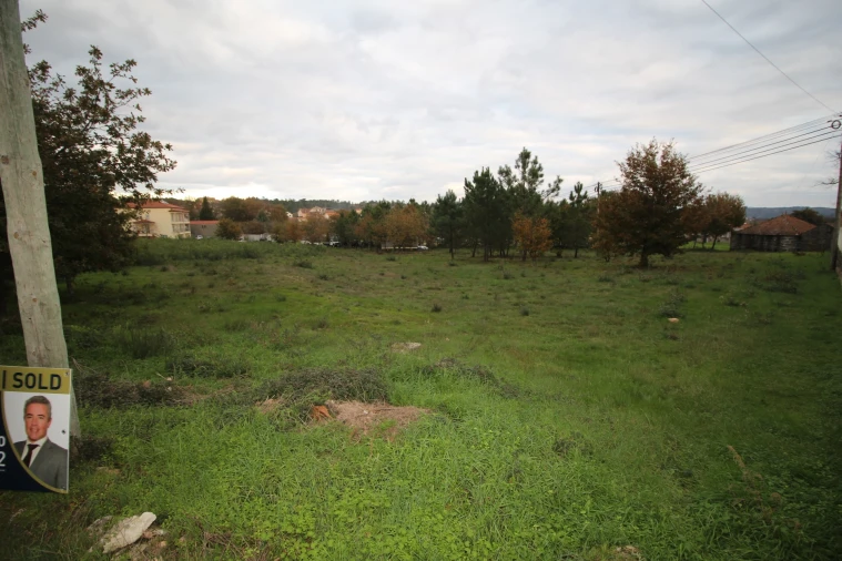 Terreno para Venda em Romãs, Decermilo e Vila Longa Foto 8