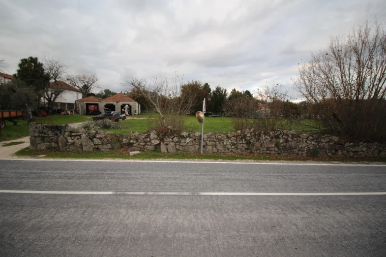Terreno para Venda em Romãs, Decermilo e Vila Longa Foto 3