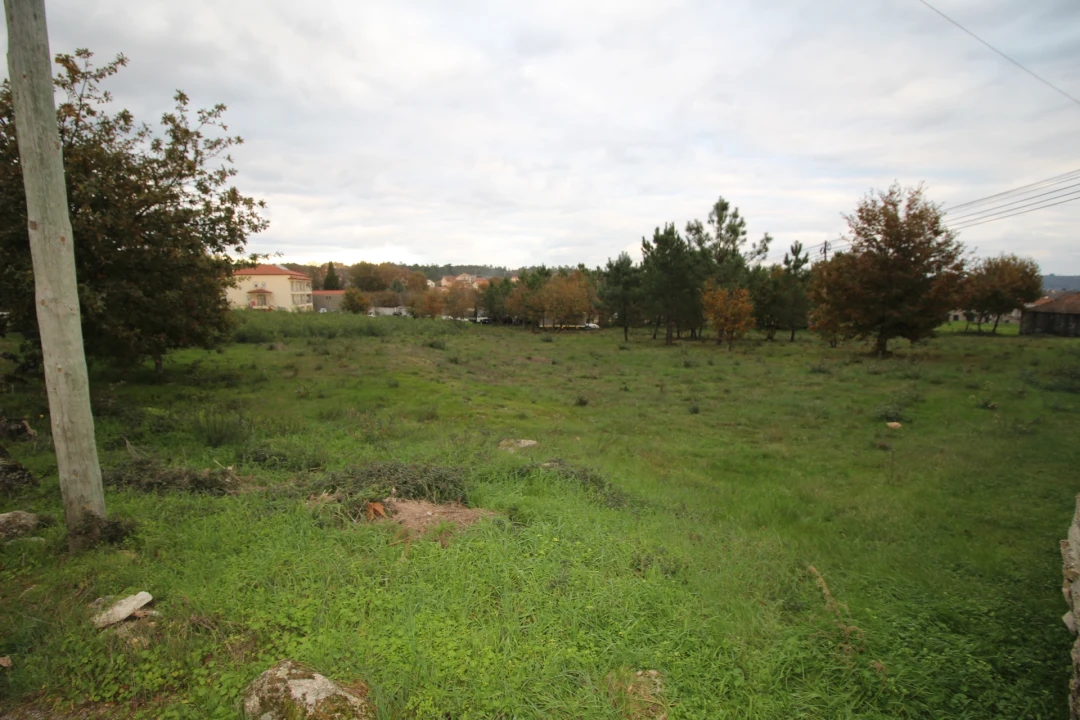 Terreno para Venda em Romãs, Decermilo e Vila Longa Foto 9