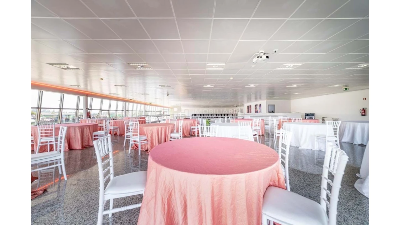 Armazém para Venda em Marvila, Ribeira Santarém, São Salvador, São Nicolau Foto 6