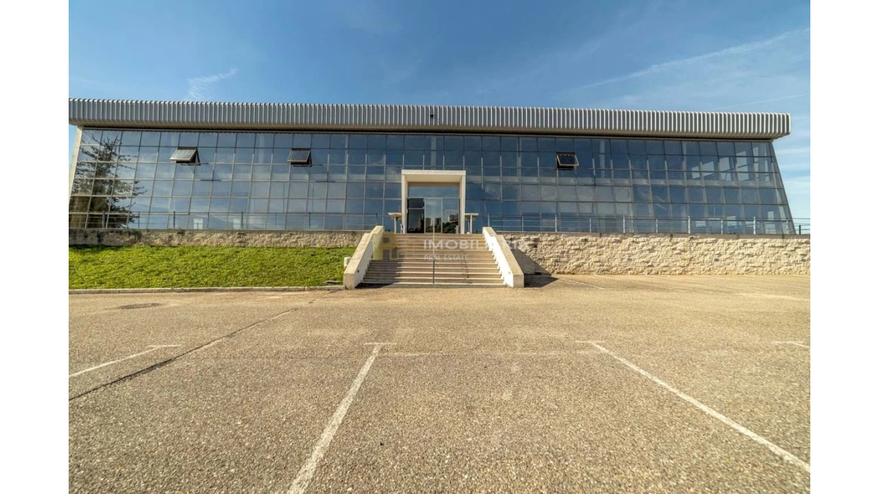 Armazém para Venda em Marvila, Ribeira Santarém, São Salvador, São Nicolau Foto 1