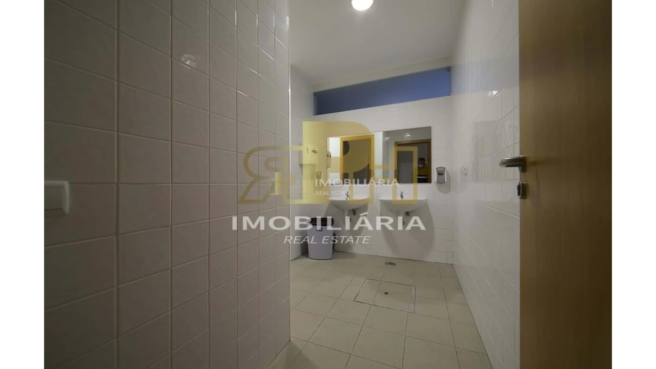 Armazém para Venda em Marvila, Ribeira Santarém, São Salvador, São Nicolau Foto 28