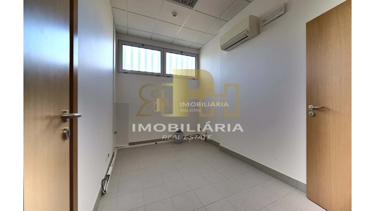 Armazém para Venda em Marvila, Ribeira Santarém, São Salvador, São Nicolau Foto 41