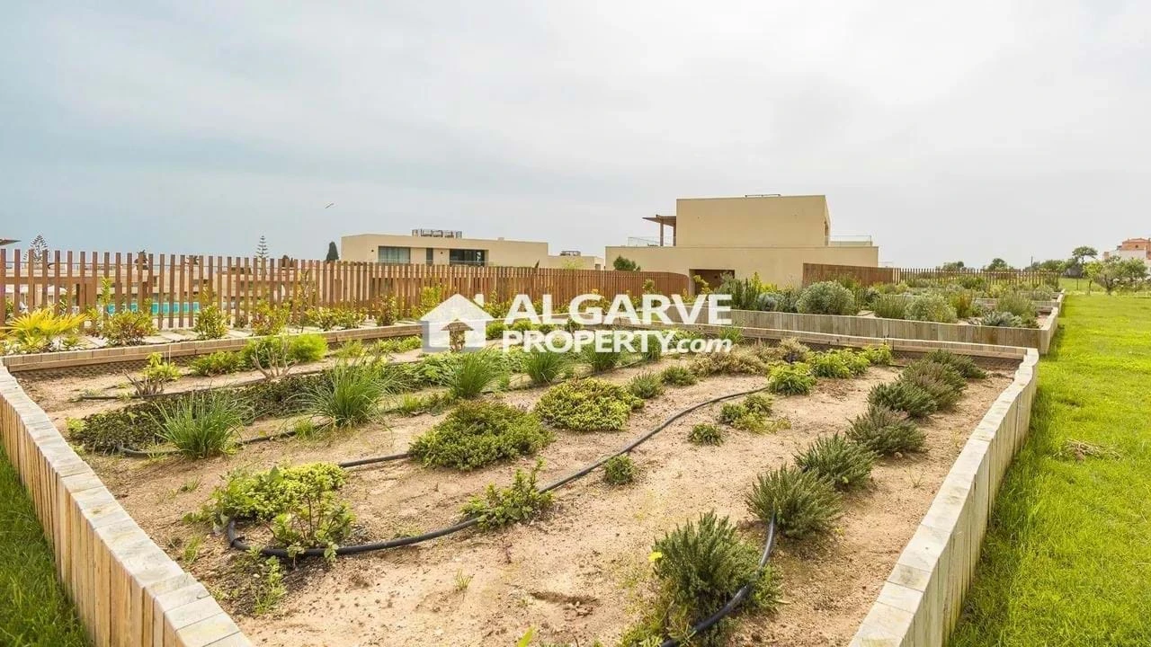 Moradia T3 para Venda em Porches Foto 22