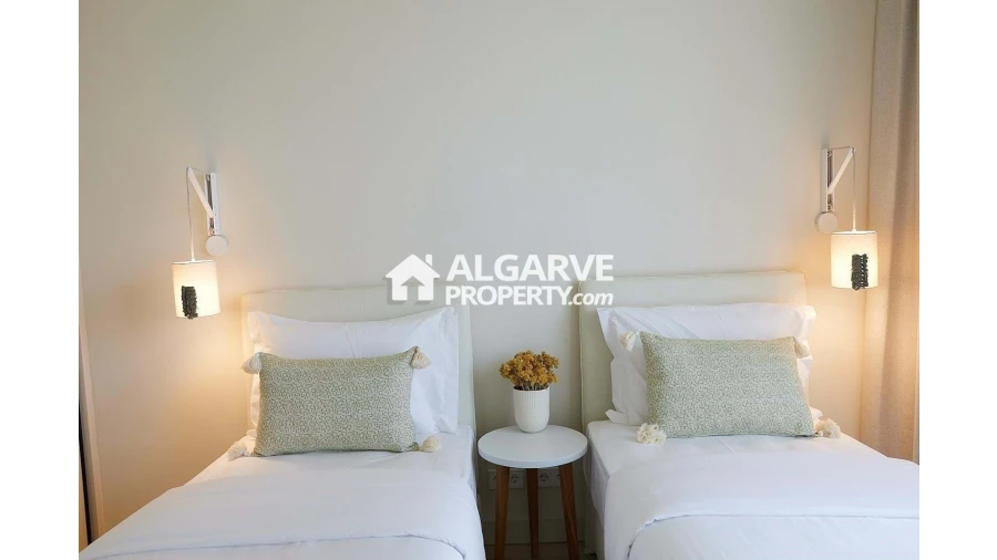 Moradia T3 para Venda em Porches Foto 10