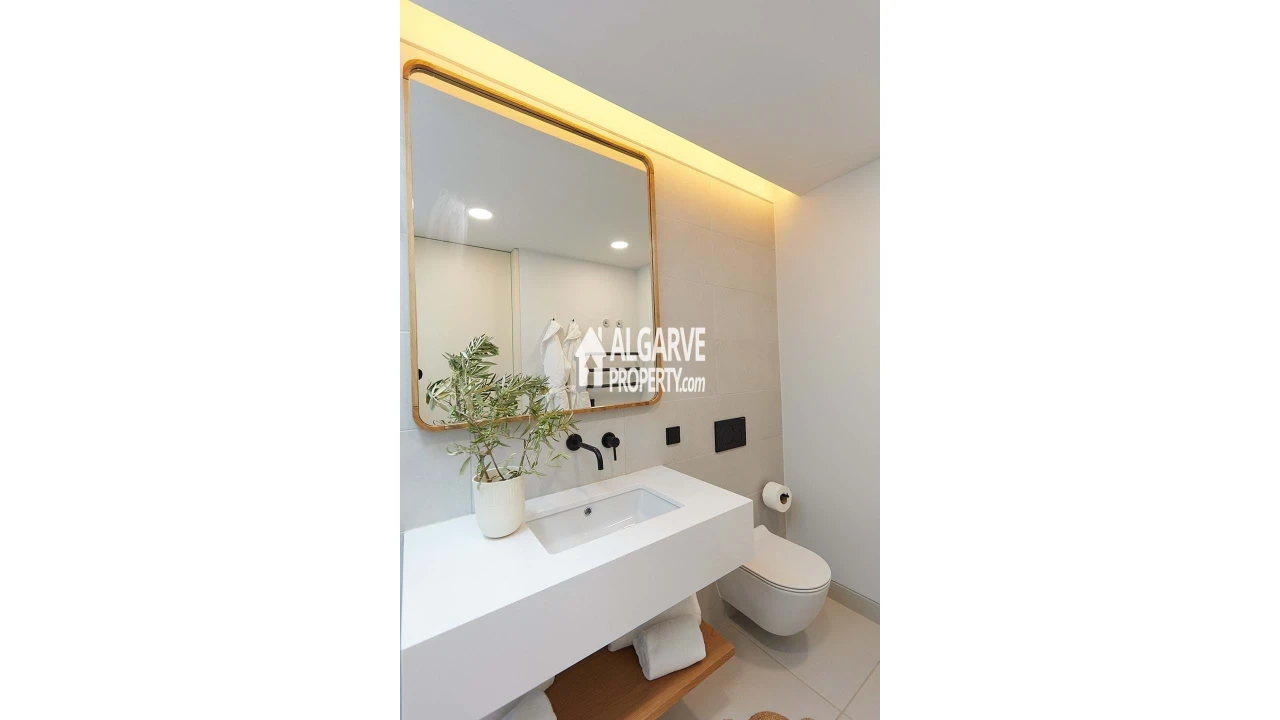 Moradia T3 para Venda em Porches Foto 26