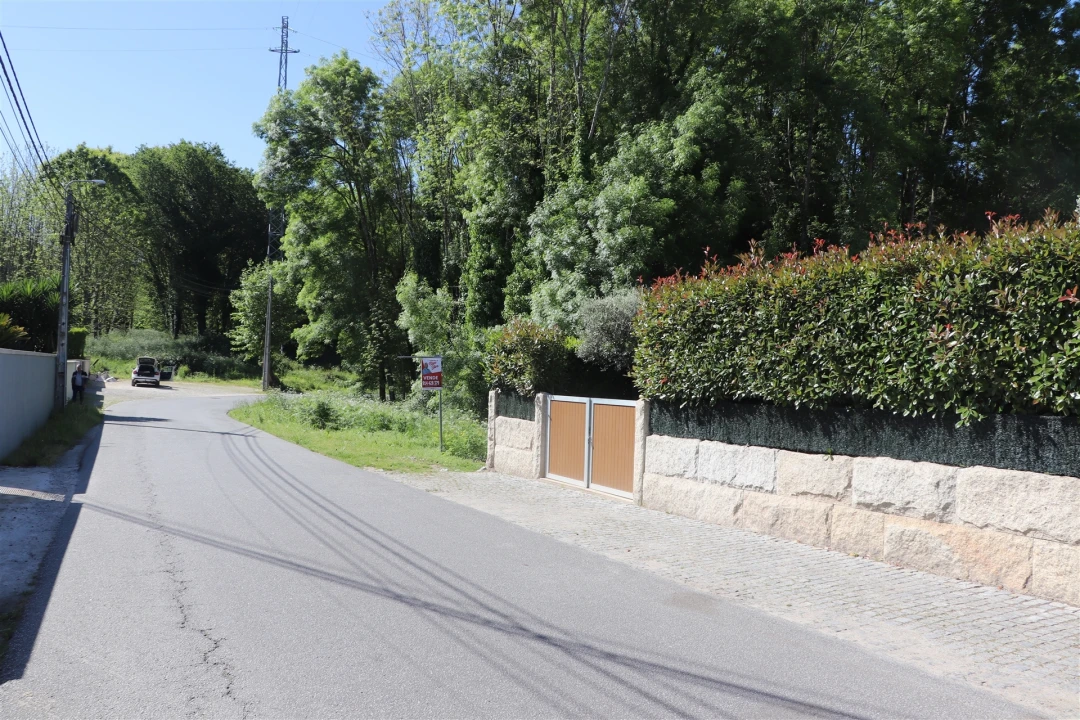 Terreno para Venda em Santa Eulália Foto 2