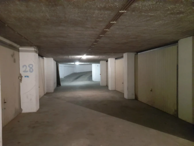 Garagem para Arrendamento em Eiras e São Paulo de Frades Foto 7