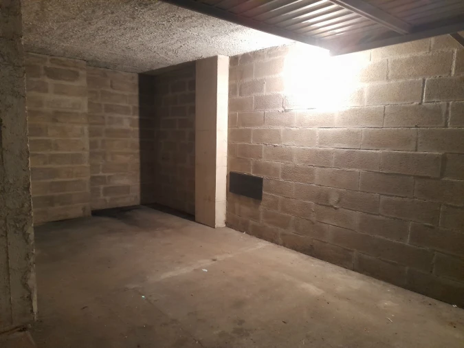 Garagem para Arrendamento em Eiras e São Paulo de Frades Foto 1