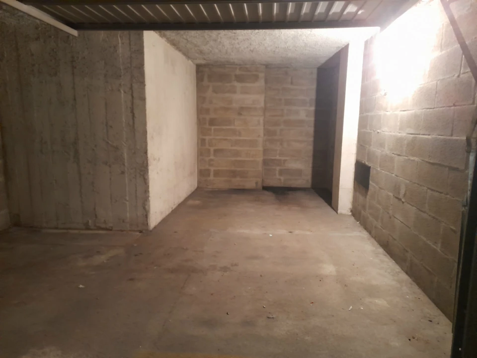 Garagem para Arrendamento em Eiras e São Paulo de Frades Foto 4