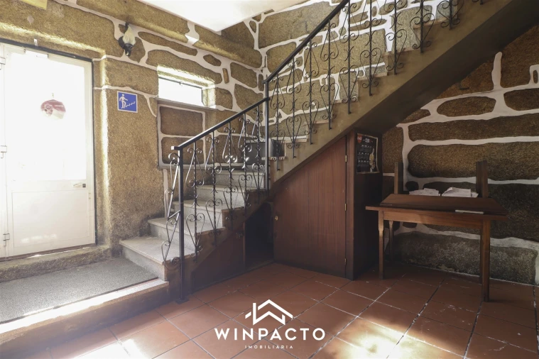 Loja para Venda em Nelas Foto 11