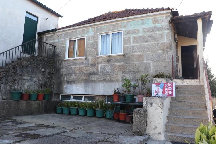 Moradia T3 para Venda em Lustosa e Barrosas (Santo Estêvão) Foto 3