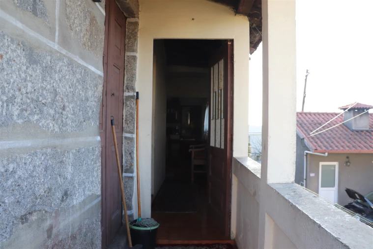 Moradia T3 para Venda em Lustosa e Barrosas (Santo Estêvão) Foto 5