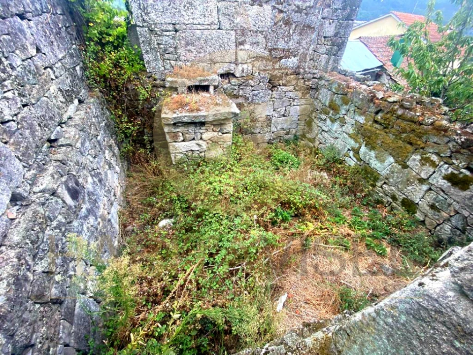 Moradia T0 para Venda em Mões Foto 5
