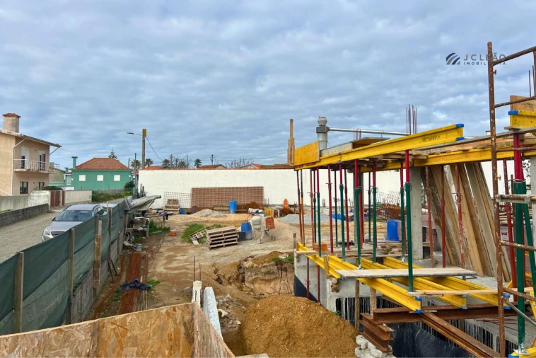 Moradia T3 para Venda em Labruge Foto 26