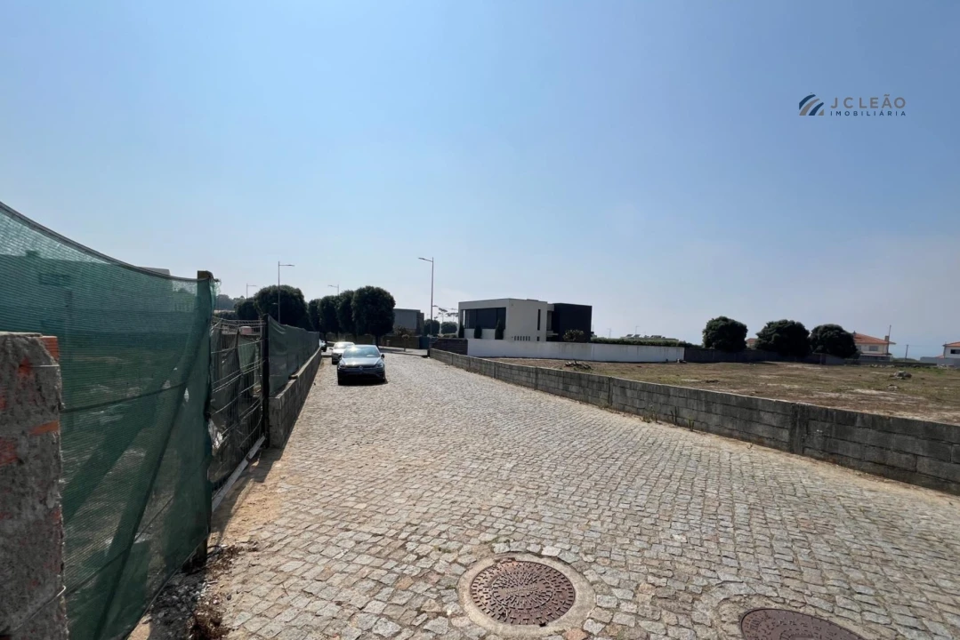 Moradia T3 para Venda em Labruge Foto 46