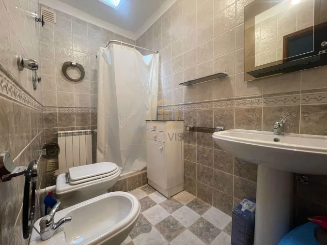 Moradia T6 para Venda em Satão Foto 14