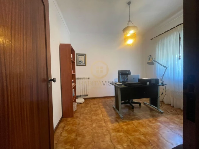 Moradia T6 para Venda em Satão Foto 6