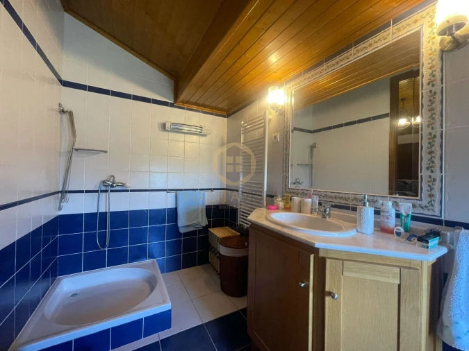 Moradia T6 para Venda em Satão Foto 18