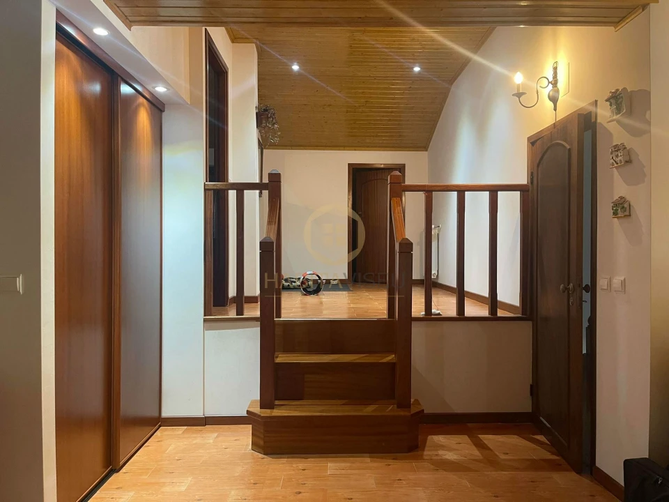 Moradia T6 para Venda em Satão Foto 13