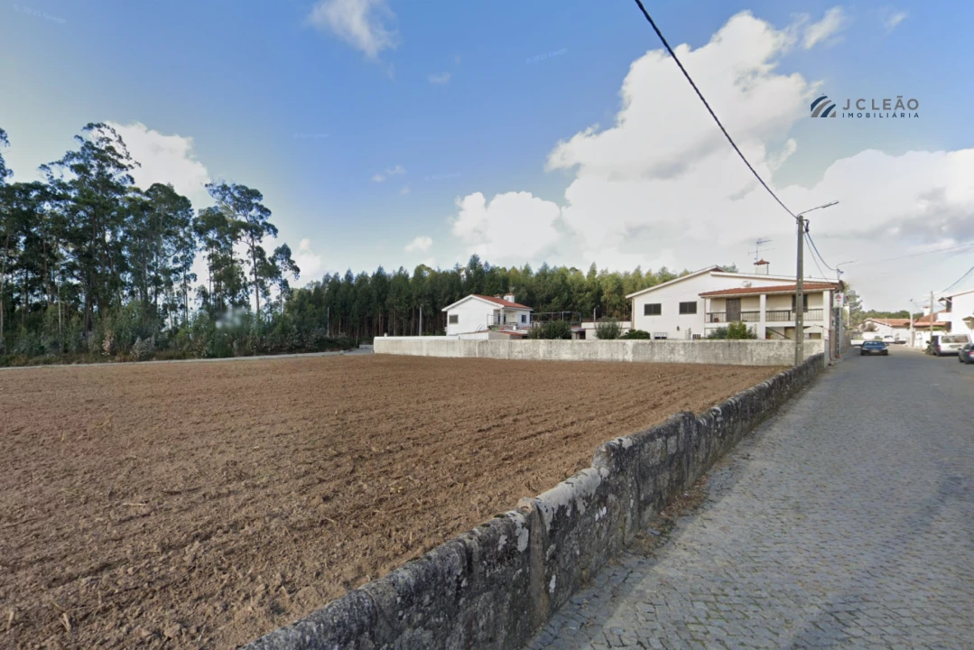 Terreno para Venda em Vilar e Mosteiró Foto 4