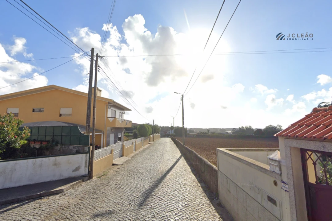 Terreno para Venda em Vilar e Mosteiró Foto 5