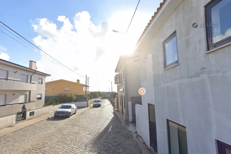 Terreno para Venda em Vilar e Mosteiró Foto 7
