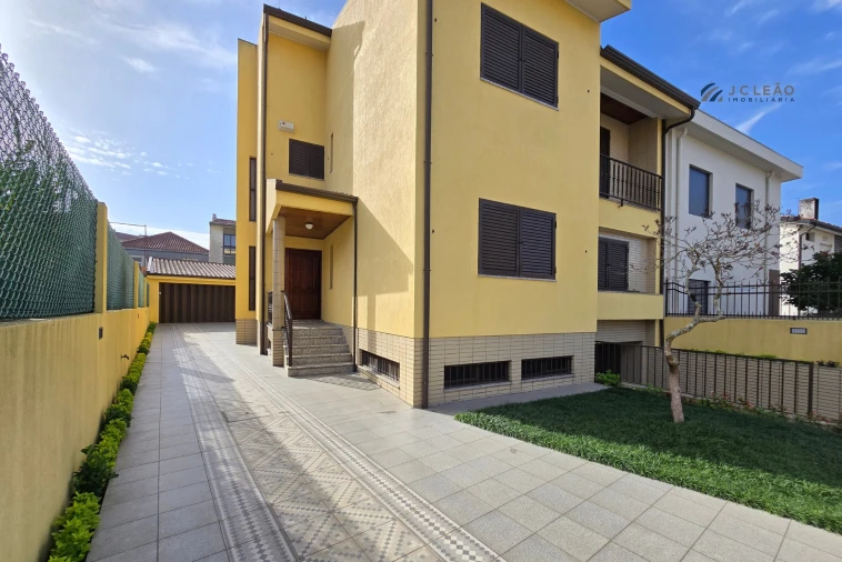 Moradia T5 para Venda em São Mamede de Infesta e Senhora da Hora Foto 2