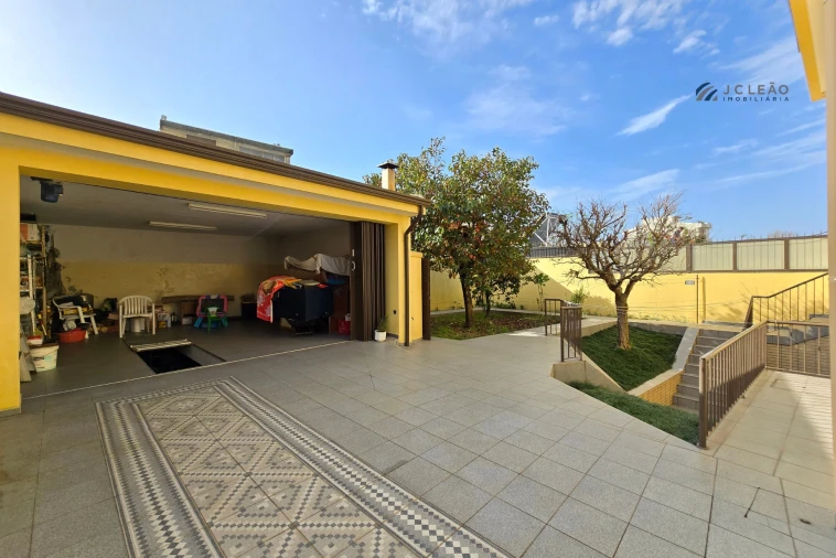 Moradia T5 para Venda em São Mamede de Infesta e Senhora da Hora Foto 3