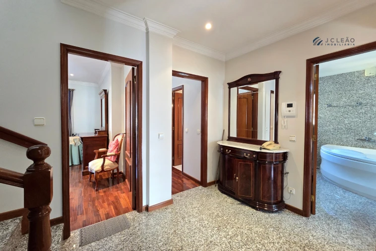 Moradia T5 para Venda em São Mamede de Infesta e Senhora da Hora Foto 23