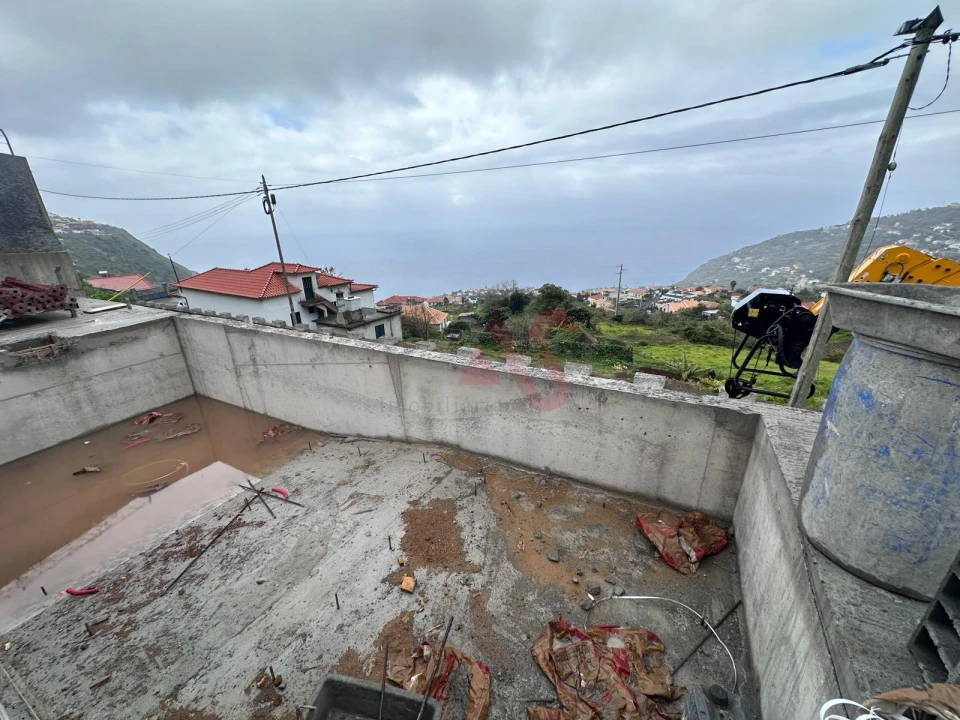 Moradia T3 para Venda em Arco da Calheta Foto 19