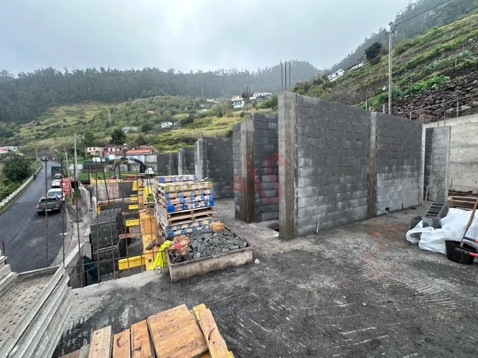 Moradia T3 para Venda em Arco da Calheta Foto 21