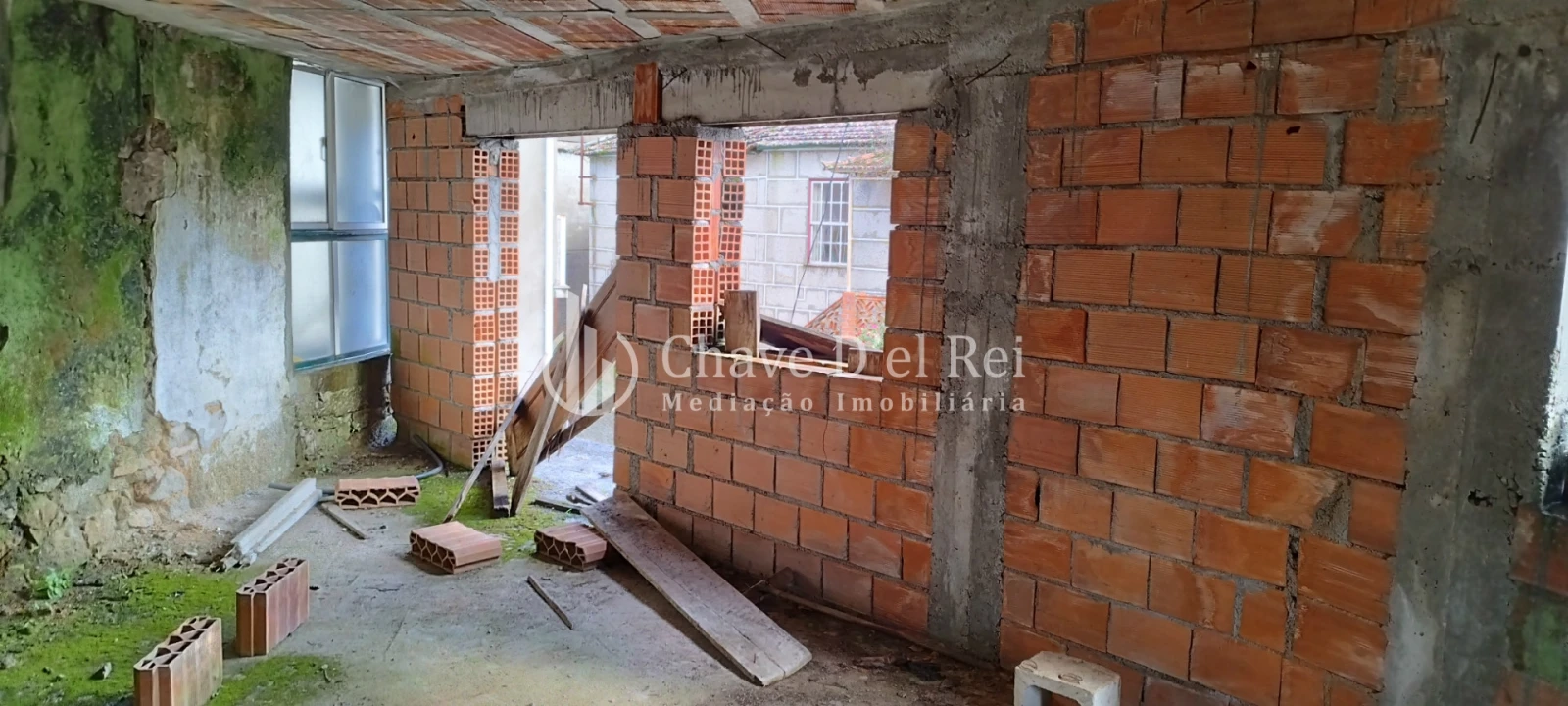 Moradia T1 para Venda em São Cipriano e Vil de Souto Foto 5