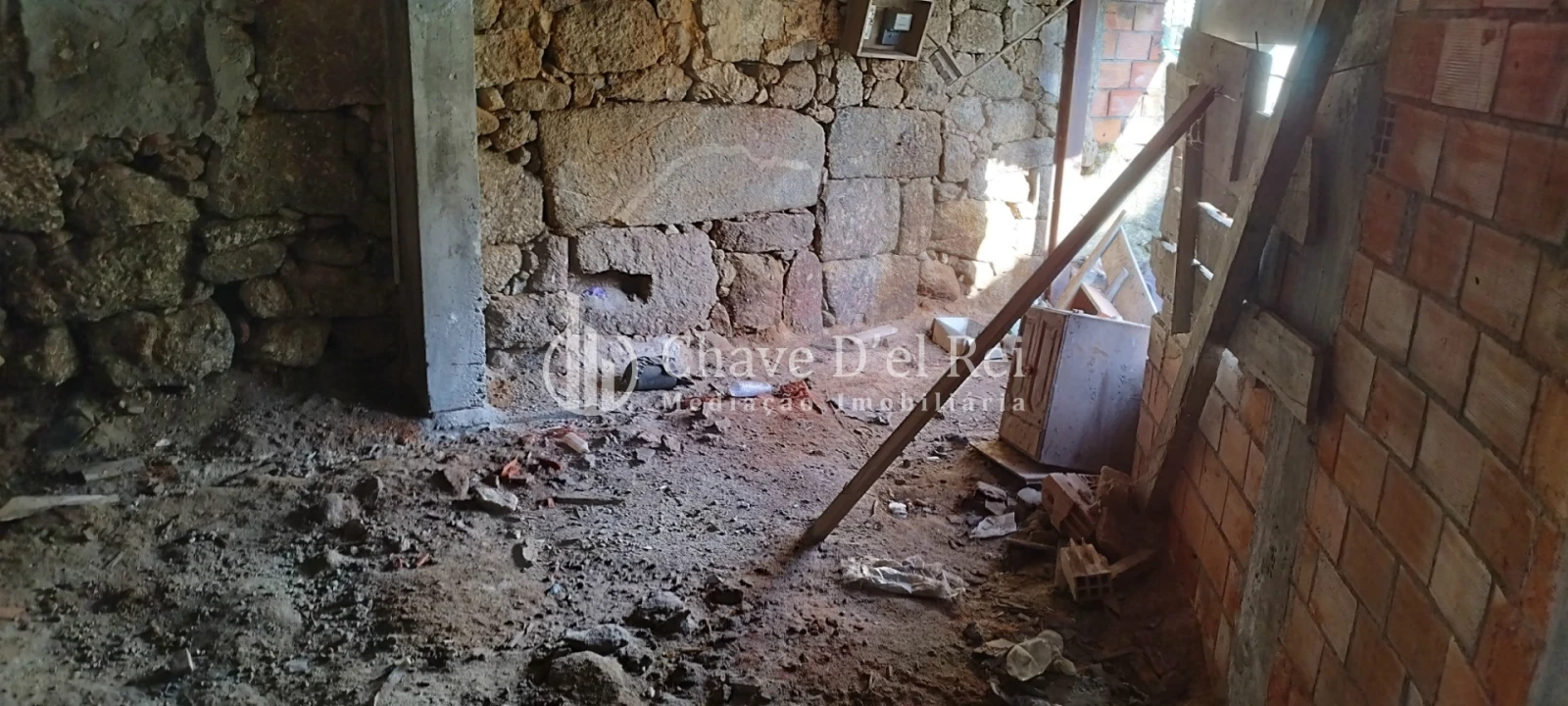 Moradia T1 para Venda em São Cipriano e Vil de Souto Foto 7