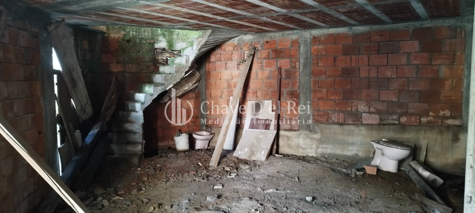 Moradia T1 para Venda em São Cipriano e Vil de Souto Foto 9