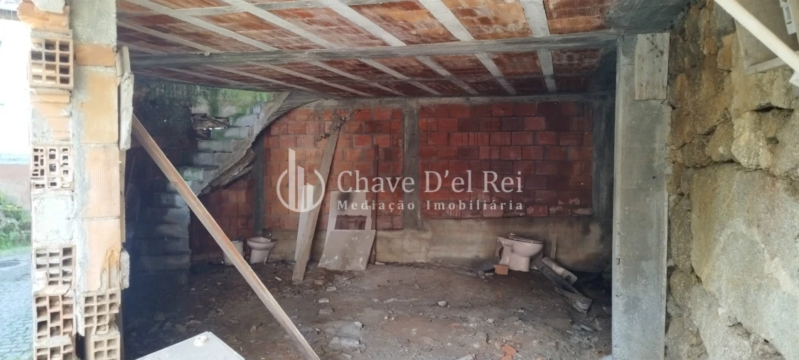 Moradia T1 para Venda em São Cipriano e Vil de Souto Foto 10