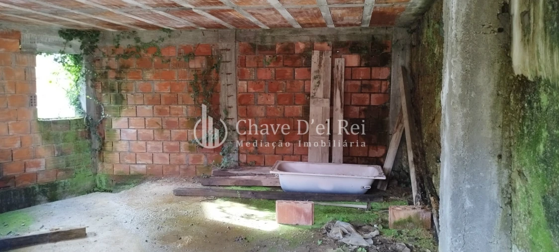 Moradia T1 para Venda em São Cipriano e Vil de Souto Foto 2