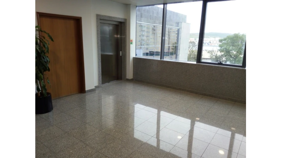 Escritório para Arrendamento em Carnaxide e Queijas Foto 7