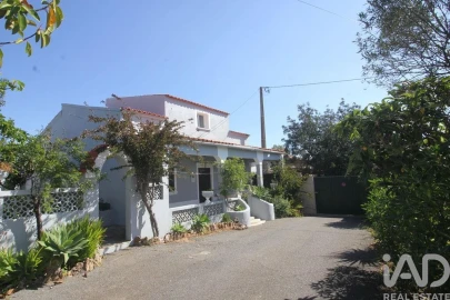 Moradia T4 para Venda em Querença, Tôr e Benafim