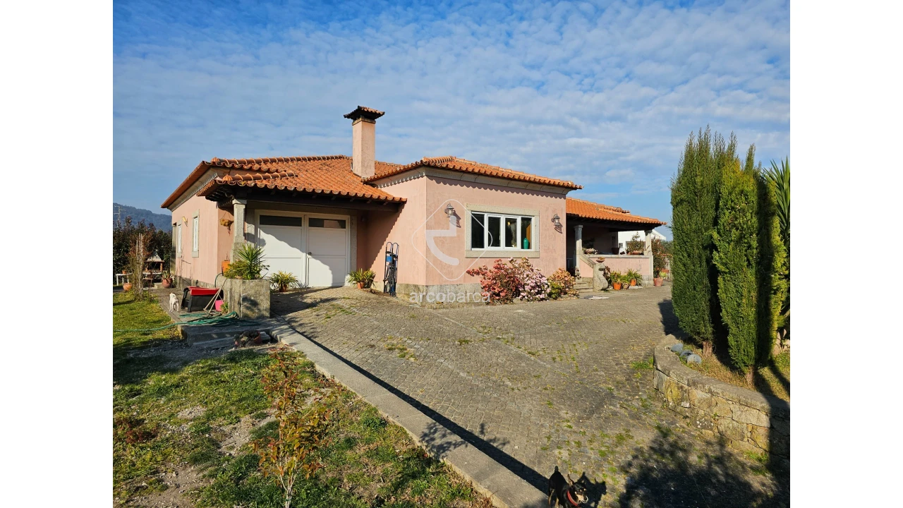 Moradia T3 para Venda em Gemieira Foto 34