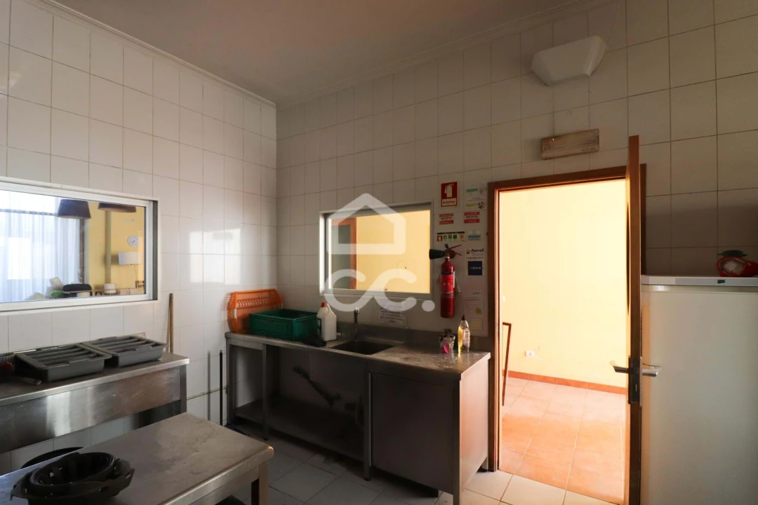 Negócio para Venda em Rio Tinto Foto 13