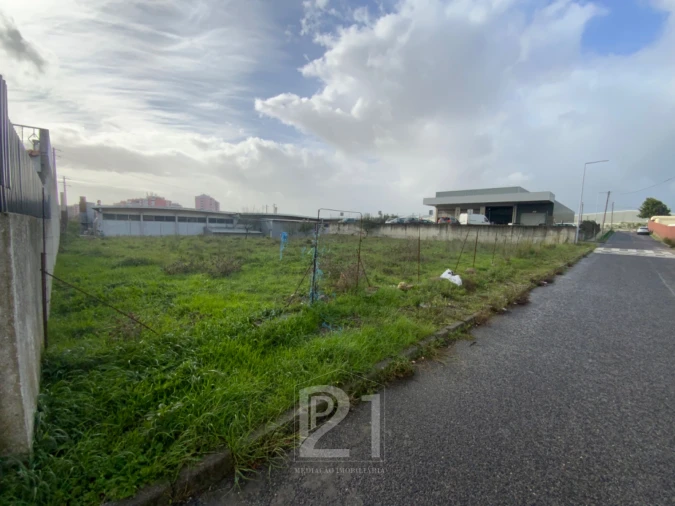 Terreno para Venda em Cacém e São Marcos Foto 4
