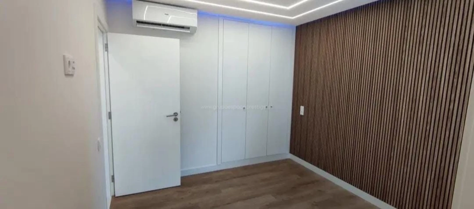 Apartamento T2 para Venda em Quarteira Foto 4
