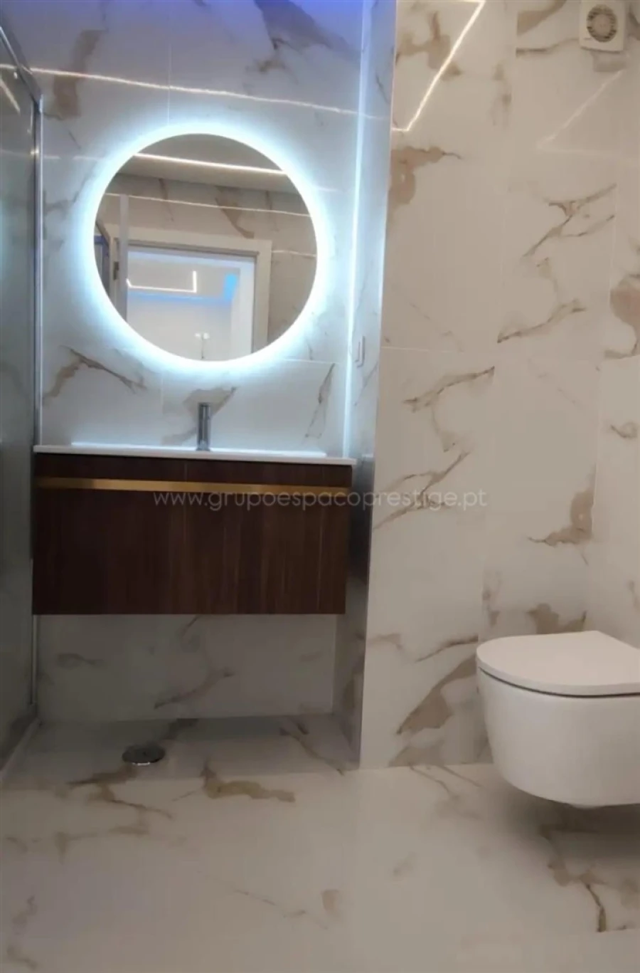 Apartamento T2 para Venda em Quarteira Foto 11