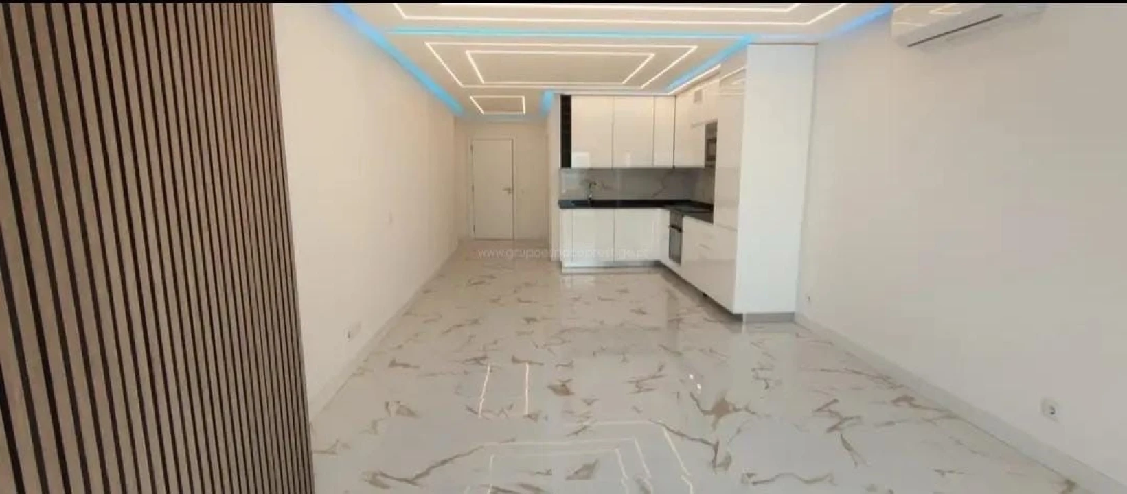 Apartamento T2 para Venda em Quarteira Foto 9
